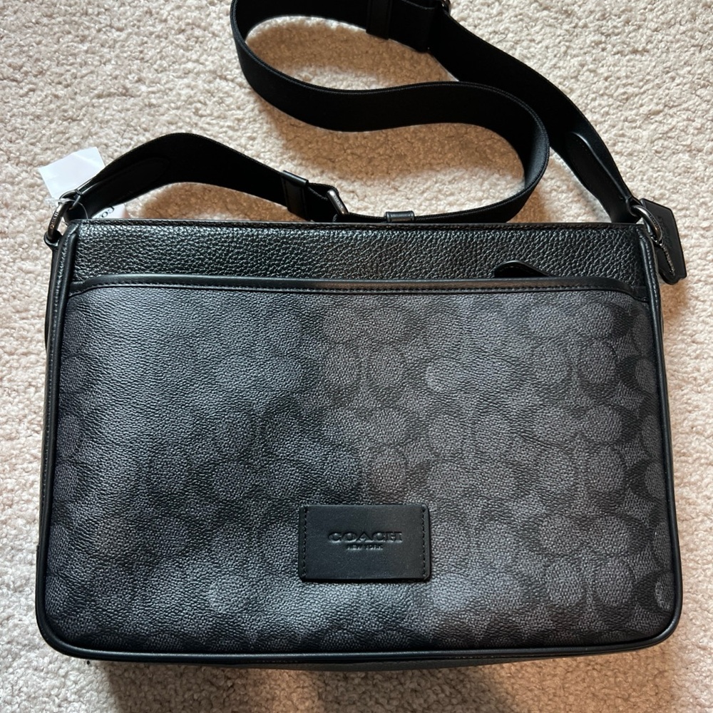 Coach Signature Black Men's Messenger Bag